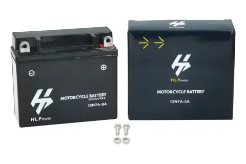 Akumulator motocyklowy 12V 7Ah. Zastanawiasz się, jak długo ładować akumulator motocyklowy 12v? Zobacz instrukcję.