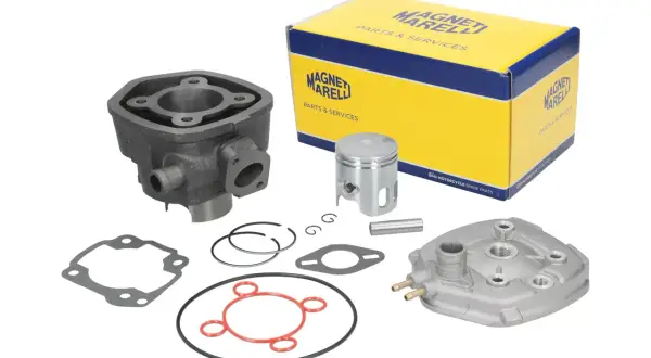 Zestaw części silnika Minarelli horizontal: cylinder, tłok, pierścienie, uszczelki i głowica. Wszystko w pudełku Magneti Marelli.